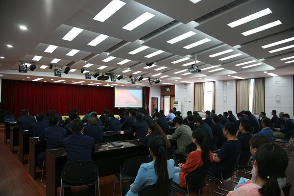 电站组织收看警示教育片照片.JPG